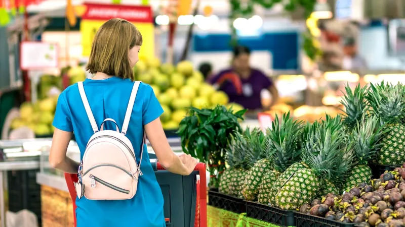 Market alışverişi ve bütçe hesabı
